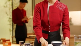 招聘中餐厅大堂经理，服务员