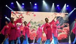 夕阳红歌舞团