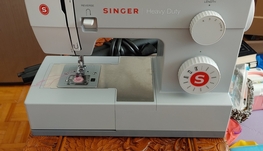 处理闲置$10-----$300缝纫机,五线锁边机和多种小电器。