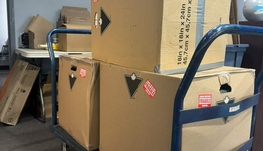 阿尔斯特大学回国行李5/磅 空运顺丰直飞中国包清关 物品安全使用顺丰快递运输安全有保证 门到门 包清关包关税免费上门取件 免费寄存服务 免费打包加固 最快3-7天到中国 不包清关时间 以海关为准 加拿大到香港1.99/磅微信fundes 电话4382287888