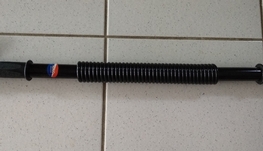 出健身达人超强臂力棒，单人床架，②元旧纸币，智能WIFI彩灯条，超声波昆虫驱赶器，智能开关远程控制，冷暖二合一风扇，加湿器，炖罐，保险箱，屠龙刀(水果刀)等等 []只接受电话联系，不回帖[]