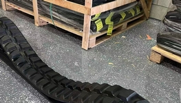 JLL 橡胶履带（180/72B/45）