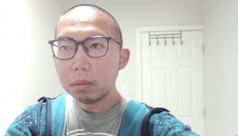 本人还不够难看，男，29岁，从未谈过恋爱，我只想找个非常非常非常漂亮的女朋友，因为美女跟难看的男生才会真的幸福。