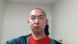 本人，男花痴，29岁，从未谈过恋爱，难看死了，但我迷恋美女，特别是中国美女，我相信一生一世的爱情。
