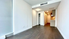 康大地铁站旁高级楼盘1500 René-LévesqueStudio出租 2/1入住立减$600！