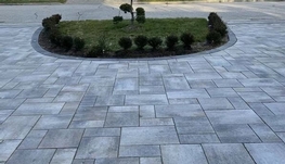 A+ Quality Landscaping &amp; Renovation Inc. 尚品园艺装修公司 Jenny: 437-268-6850 jenny.landscaping@gmail.com aqualitylandscaping.weebly.com