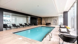 市中心康大旁高端公寓Studio出租！