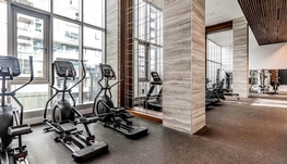 市中心康大旁高端公寓Studio出租！