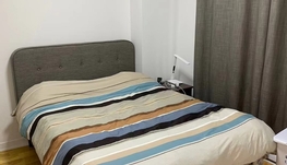 市区两卧室带家具2000/月转租