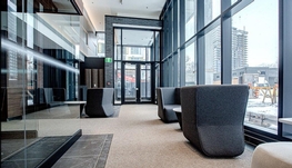 市中心高级两卧公寓招租