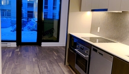 麦吉尔大学正大门斜对面peel街全新studio出租长短租。