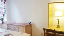 angrignon，步行3分鐘，二樓合租，歡迎愛貓認人士，550$，水電暖網全包