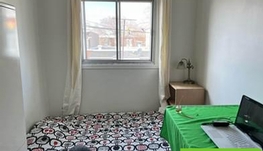 蓝线saint Michel地铁旁 包水电暖网家具 600$/月