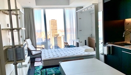 市中心加拿大人二期高层studio包家具包电器即刻入住