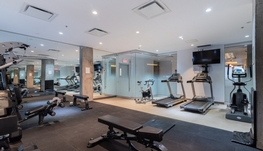 蒙特利尔dt公寓570sq ft 1bedroom+1den