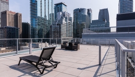 蒙特利尔dt公寓570sq ft 1bedroom+1den