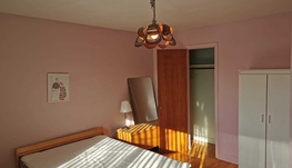 近monk地铁站一房间6月起出租，600/月，可短租