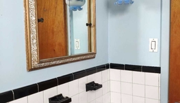 近monk地铁站一房间6月起出租，600/月，可短租