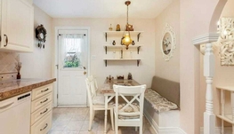 近Jolicoeur地铁站超大卧室转租