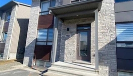 ★徐记房产★Chambly半独立屋出租