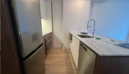 市中心近地铁近麦大一卧出租1900$/月