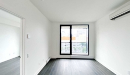 市中心2022年建1卧公寓出租，朝南无遮挡，大落地玻璃窗，采光极佳