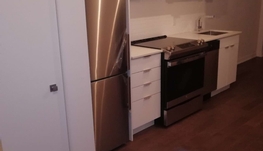 康大附近三个半次卧寻舍友（租期半年或更长）