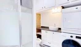 市中心康大地铁旁三个半一室一厅拎包入住