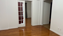 康大地铁口附近 四个半两房出租